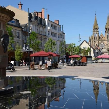 Joli Studio Avec Parking Prive Moulins  Exterior photo